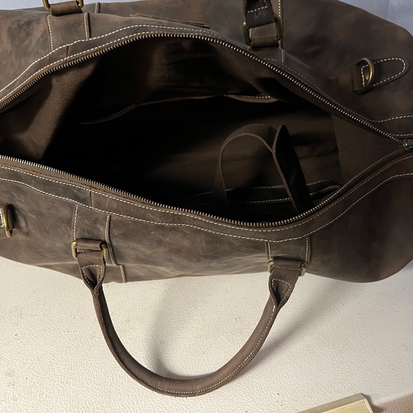 Leather Travel Bag - Picture 7 of 8